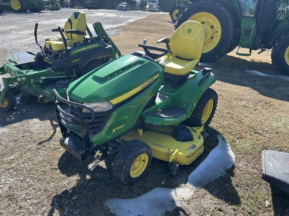 2021 John Deere X590 Equipment Image0