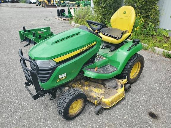 Image of John Deere X590 Image 0