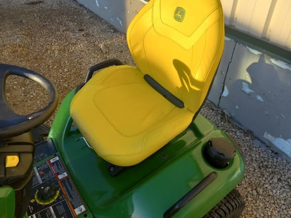 Image of John Deere X590 equipment image 2