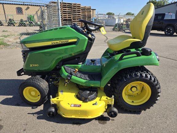 Image of John Deere X590 equipment image 1