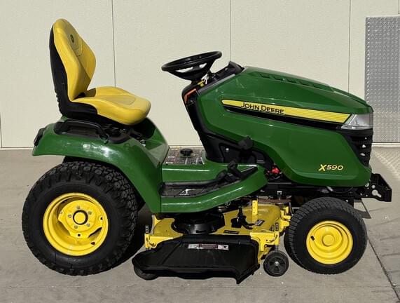 Image of John Deere X590 equipment image 1
