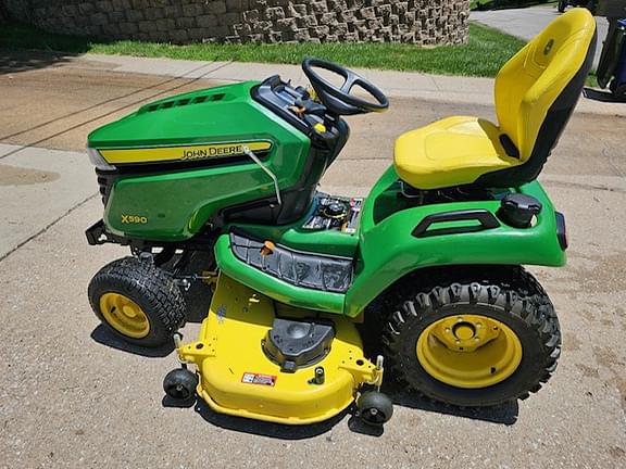 Image of John Deere X590 equipment image 2