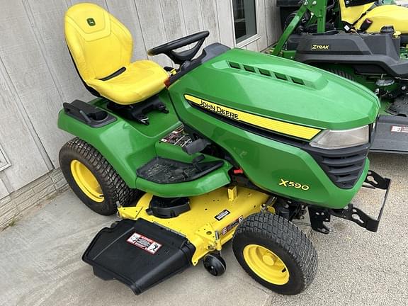 Image of John Deere X590 equipment image 1