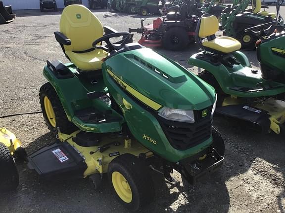 Image of John Deere X590 equipment image 1