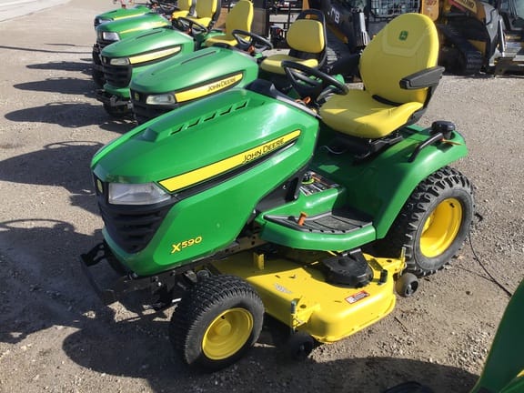 2021 John Deere X590 Equipment Image0