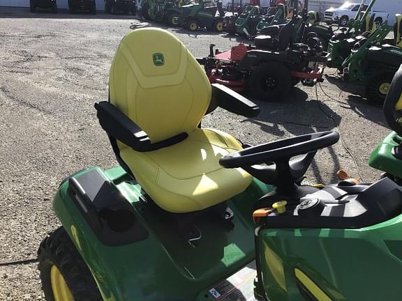 Image of John Deere X590 equipment image 4