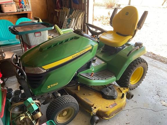 Image of John Deere X590 equipment image 1