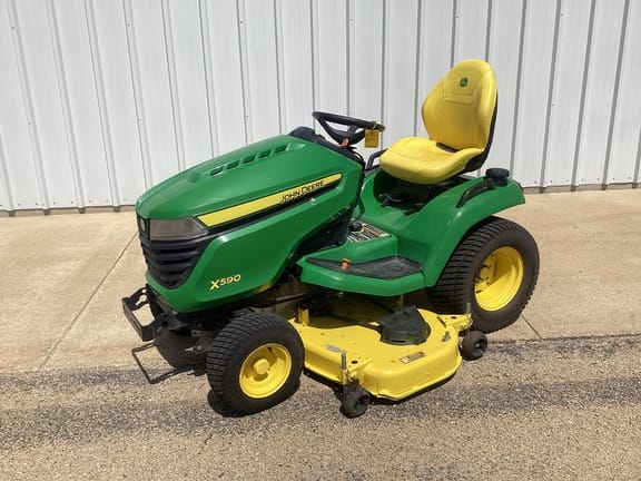 2021 John Deere X590 Equipment Image0