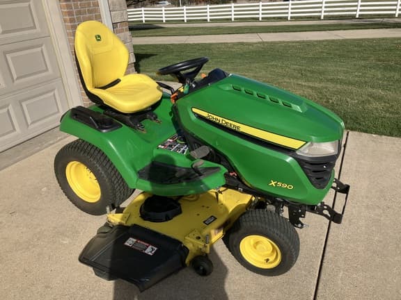 Image of John Deere X590 equipment image 1