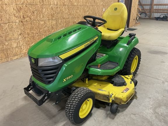 2021 John Deere X590 Equipment Image0