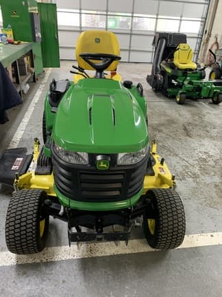 Image of John Deere X730 equipment image 3