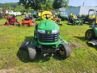 Image of John Deere X730 equipment image 2