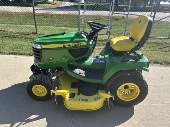 Image of John Deere X730 Primary image