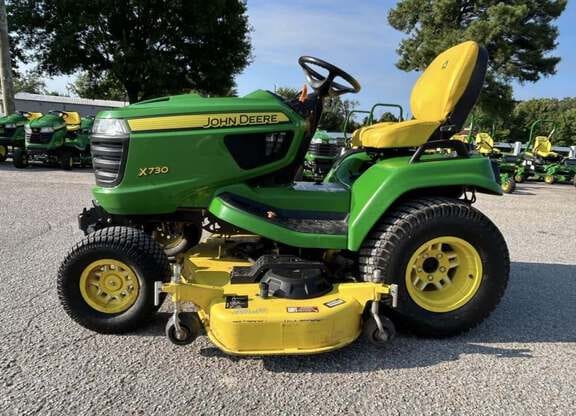 2021 John Deere X730 Equipment Image0