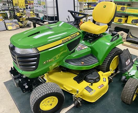 Image of John Deere X730 equipment image 1
