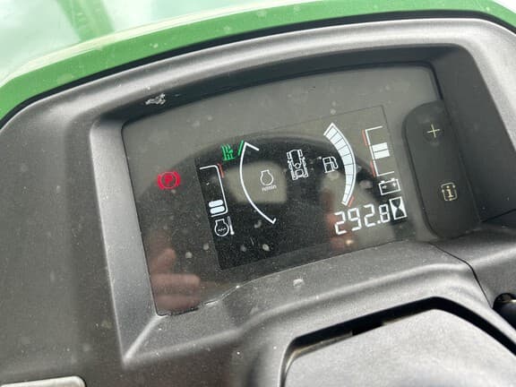 Image of John Deere X730 equipment image 4