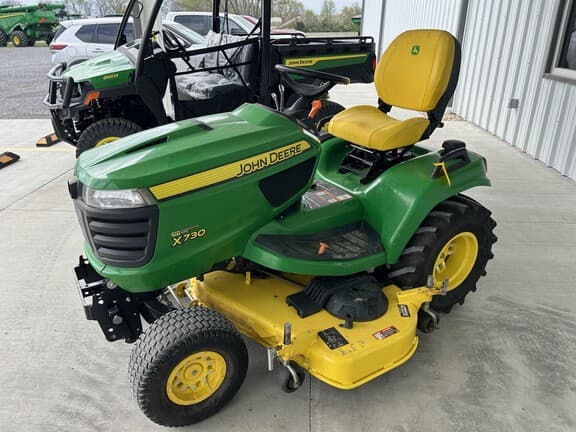 Image of John Deere X730 equipment image 2