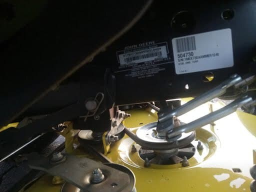 Image of John Deere X730 equipment image 1