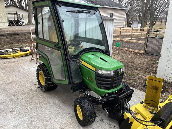 Image of John Deere X730 equipment image 1