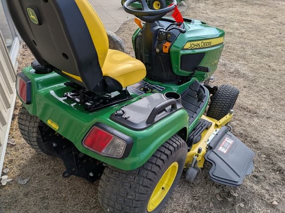 Image of John Deere X730 equipment image 3
