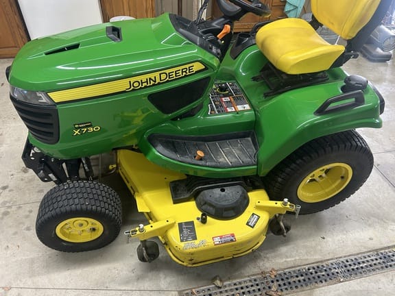 2021 John Deere X730 Image
