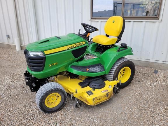 2021 John Deere X730 Equipment Image0