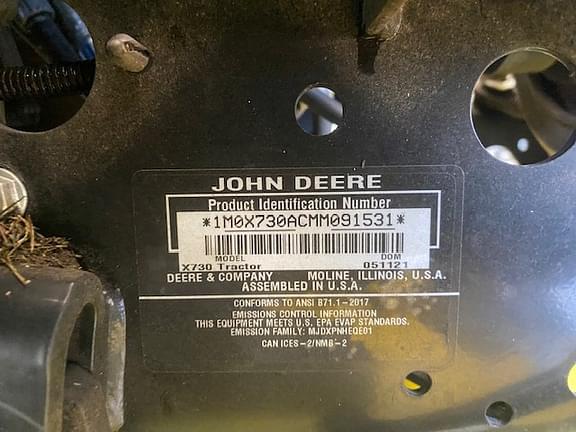 Image of John Deere X730 equipment image 3