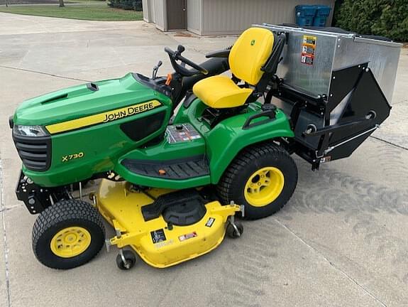 Image of John Deere X730 equipment image 1