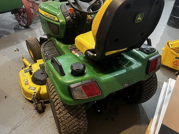 Image of John Deere X734 equipment image 3