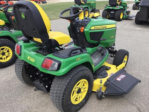 Image of John Deere X734 equipment image 3