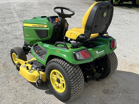 Image of John Deere X734 equipment image 4