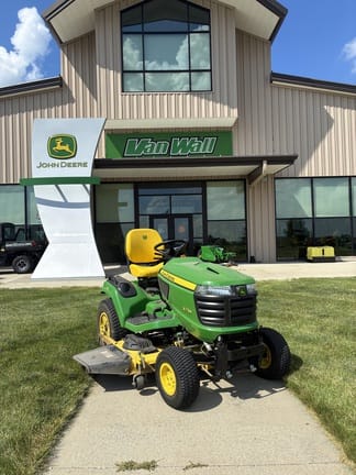 2021 John Deere X734 Equipment Image0