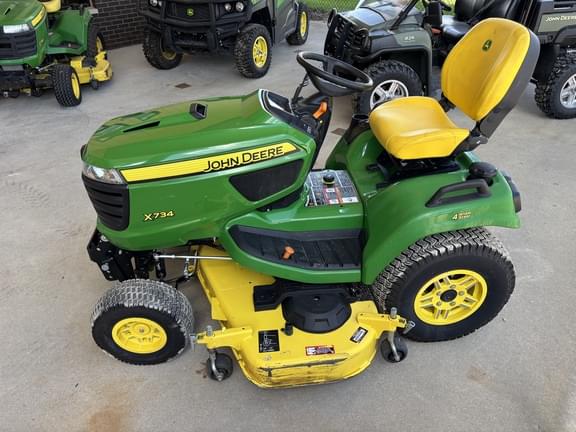 Image of John Deere X734 equipment image 1