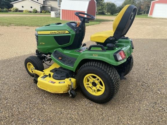 Image of John Deere X734 equipment image 2