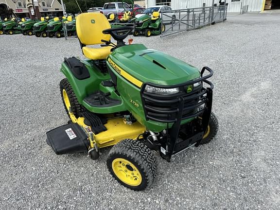 Image of John Deere X738 Primary image