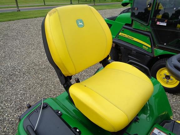 Image of John Deere X738 equipment image 4