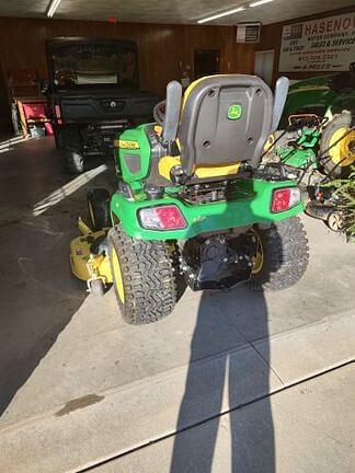 Image of John Deere X738 equipment image 4