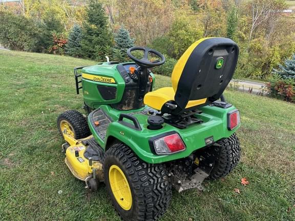 Image of John Deere X738 equipment image 1