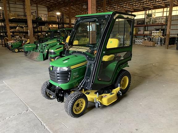 Image of John Deere X738 Primary image