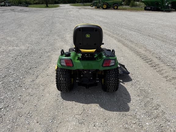 Image of John Deere X738 equipment image 3