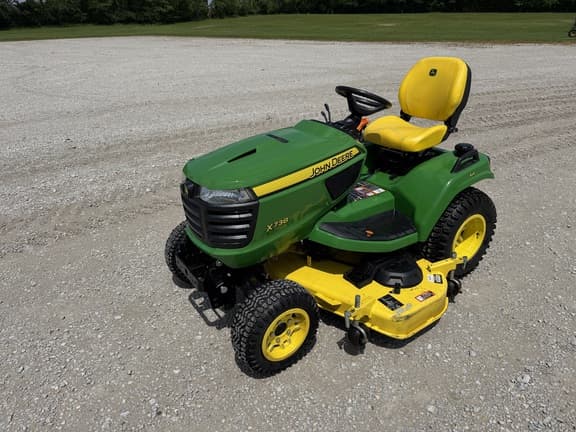 Image of John Deere X738 Primary image