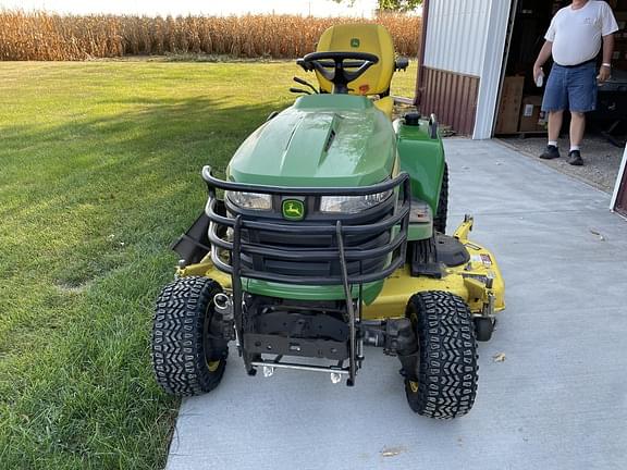 Image of John Deere X738 equipment image 3