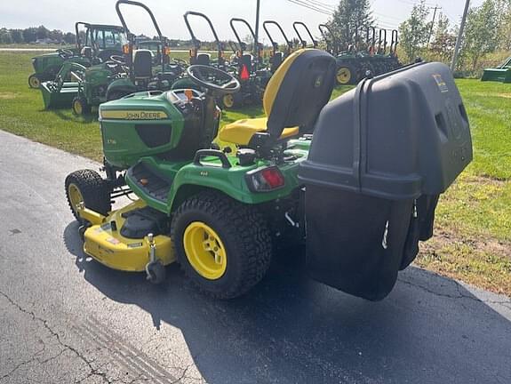 Image of John Deere X738 equipment image 1