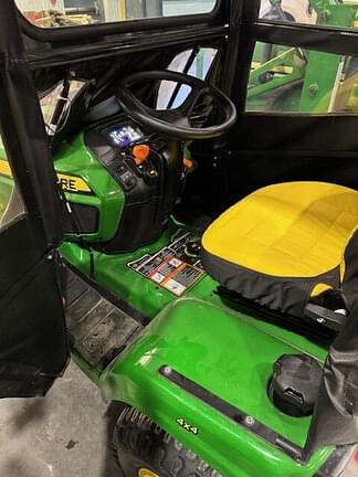 Image of John Deere X738 equipment image 4