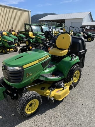 Main image John Deere X739