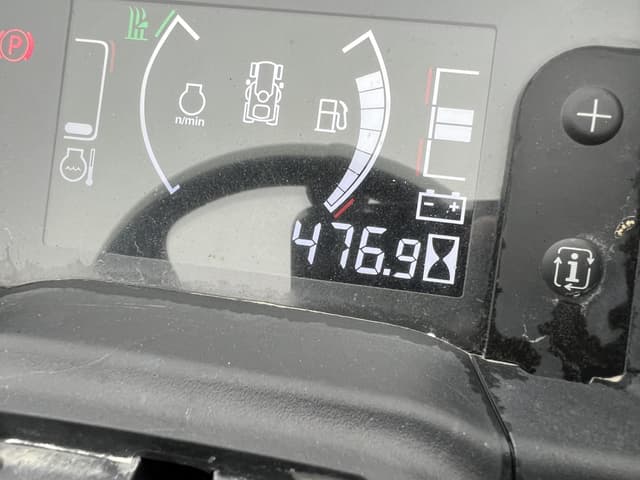 Image of John Deere X739 equipment image 4