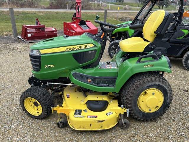 Image of John Deere X739 equipment image 2