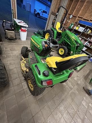 Image of John Deere X739 equipment image 1