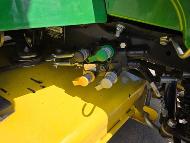 Image of John Deere X739 equipment image 2