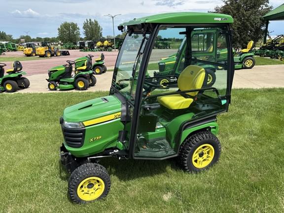 Image of John Deere X739 Primary image